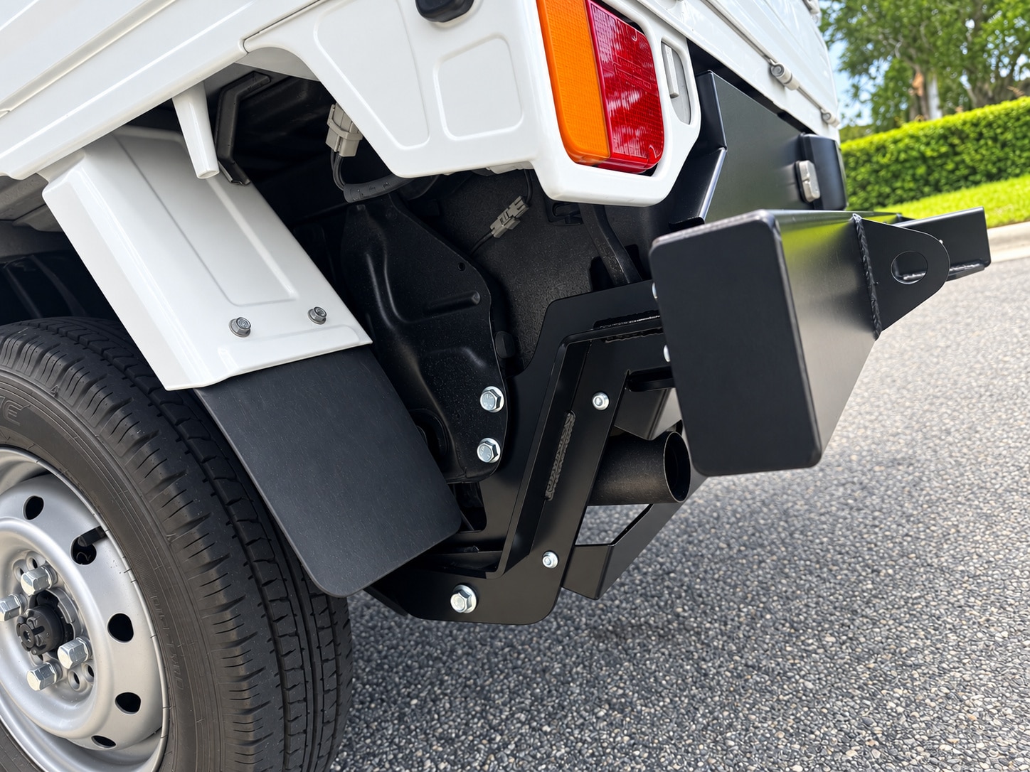 Subaru Sambar KS4 Rear Tow Bumper With Engine Cover - Image 6